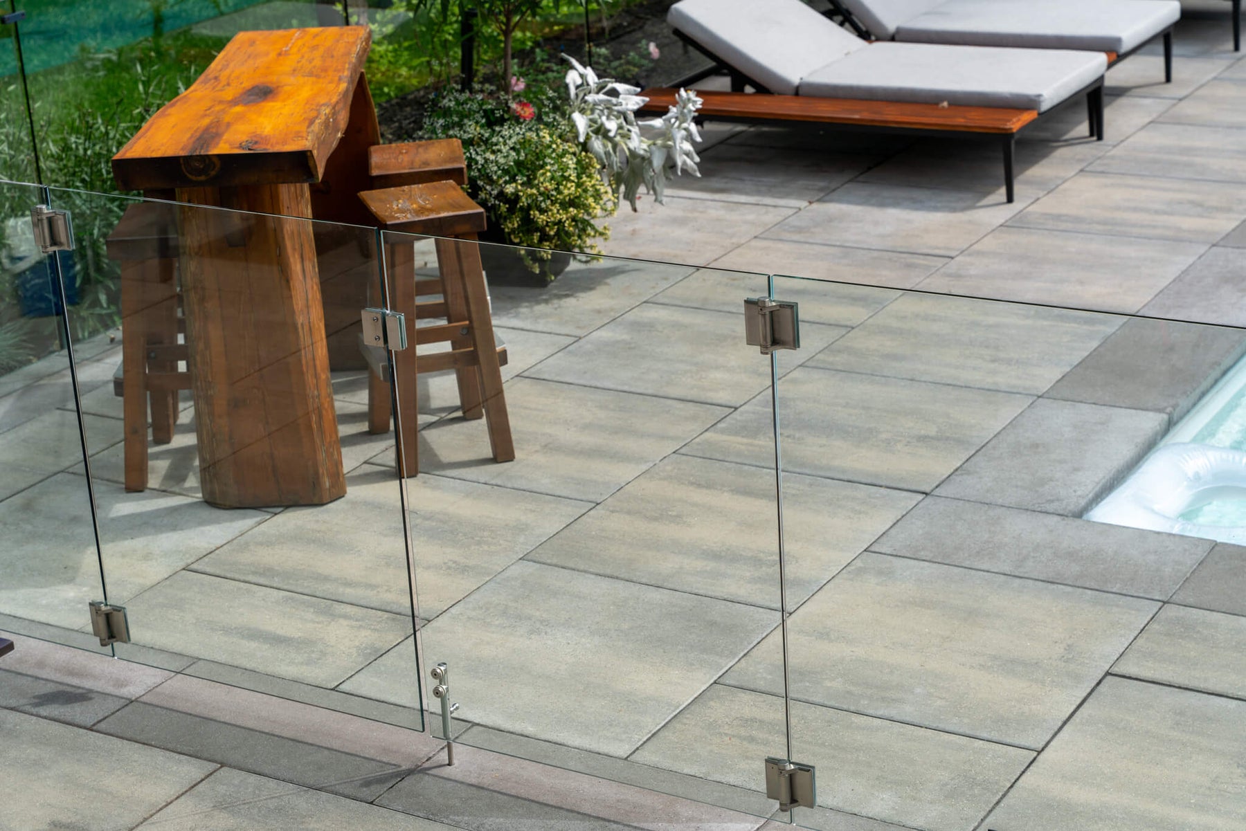 Floor lock for glass door