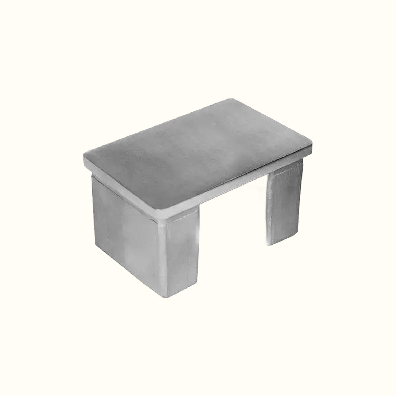 Handrail end cap with groove