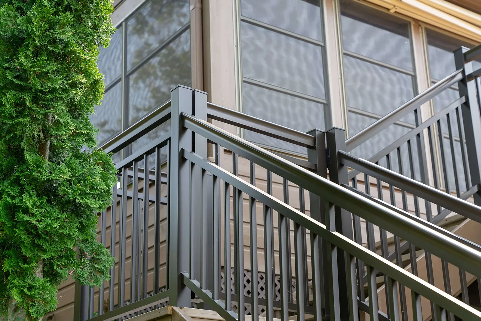 Aluminum railing